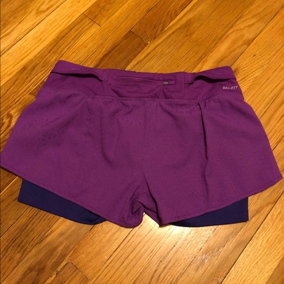 Nike Purple Dri-Fit Shorts M - Picture 2 of 3